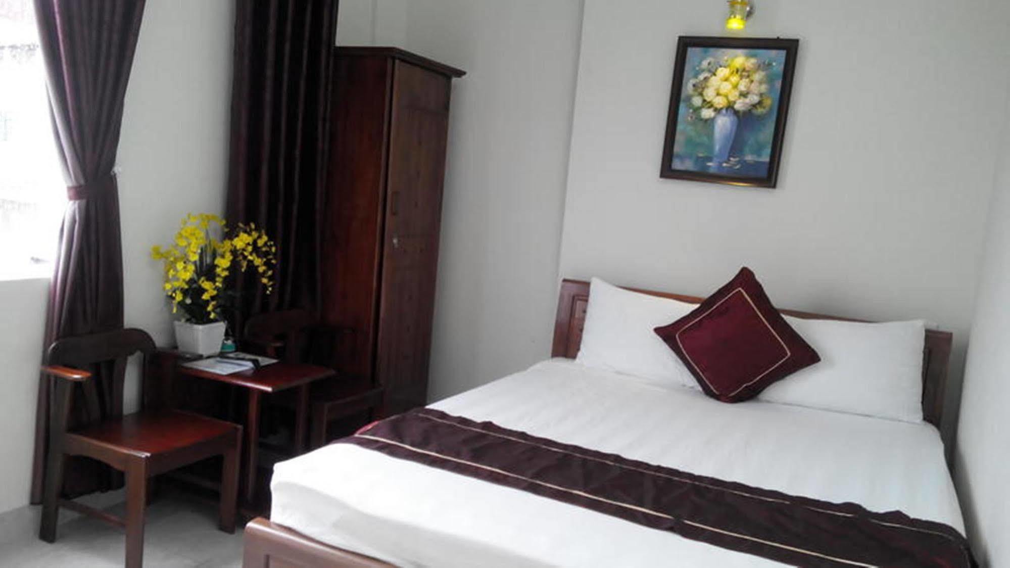 Hung Phat Hotel Дананг Экстерьер фото