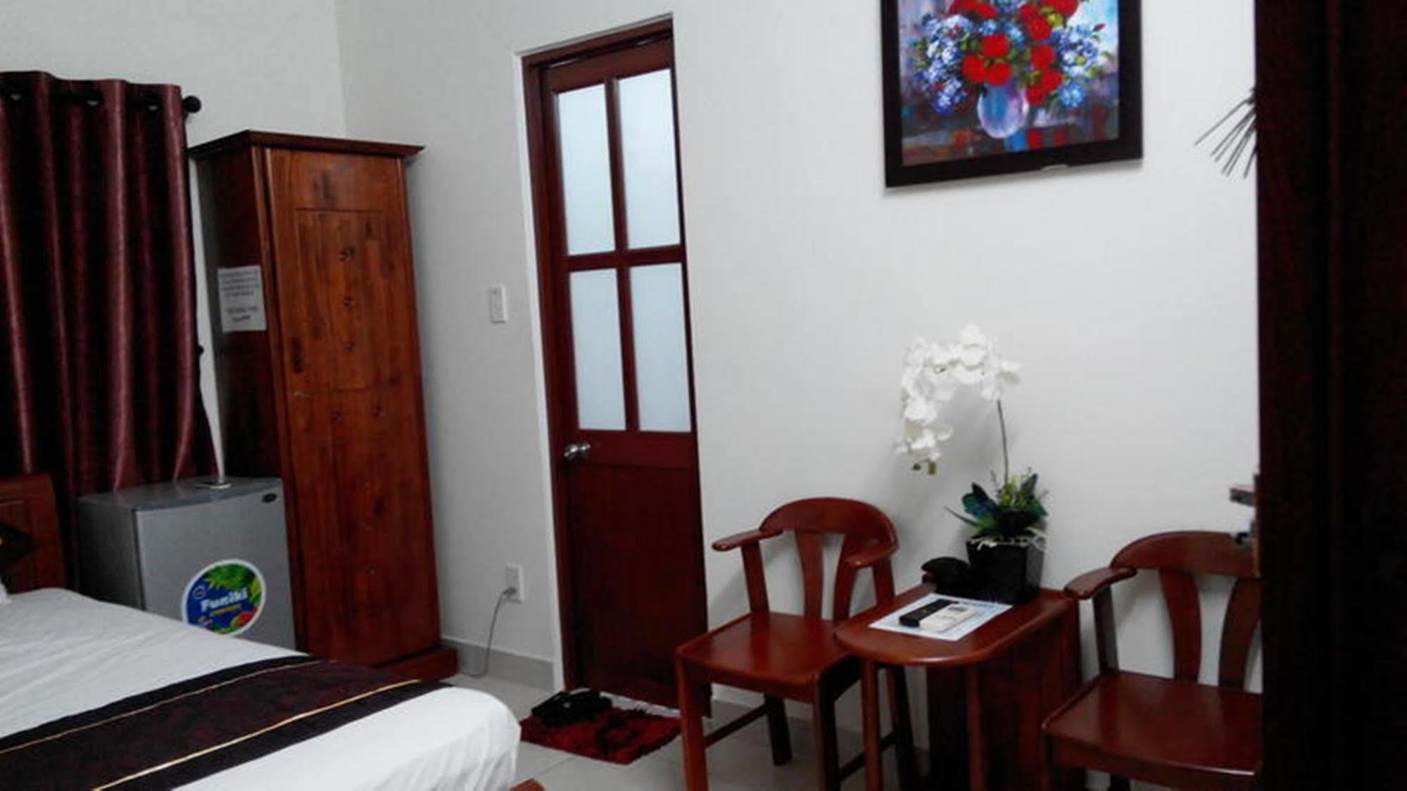 Hung Phat Hotel Дананг Экстерьер фото